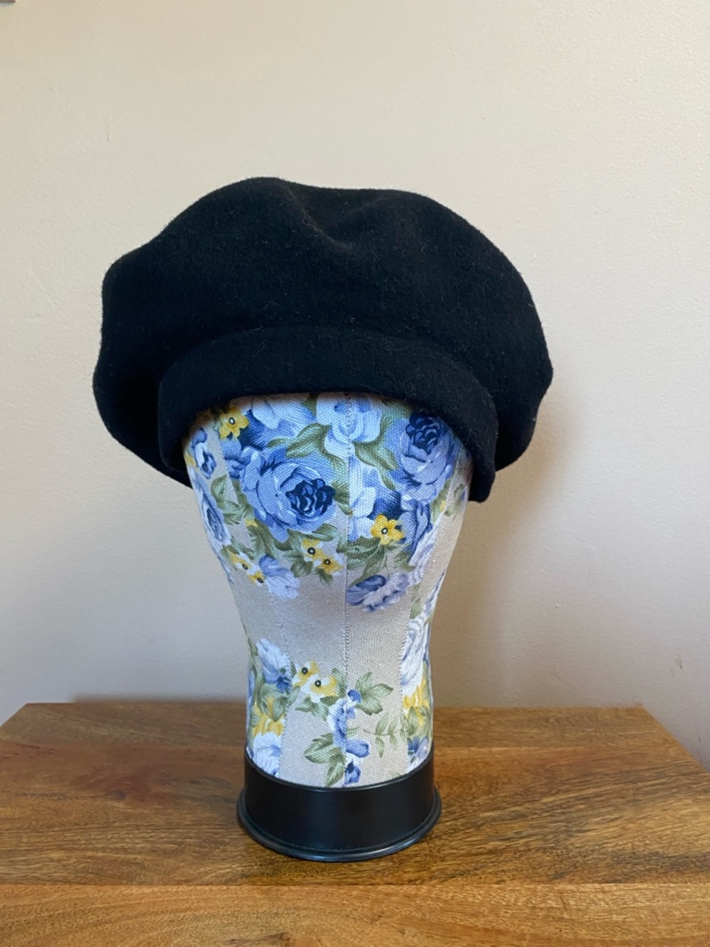 VTG 90’s Parkhurst Canada  Black Wool Beret Hat - Picture 1 of 10